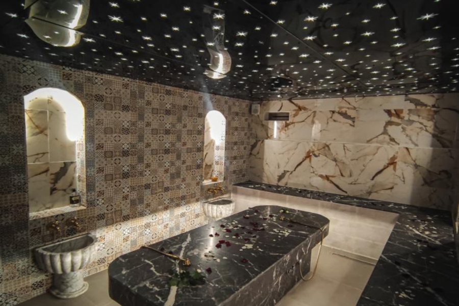 Esperienza romantica in spa con cena al ristorante Chouf L'Or