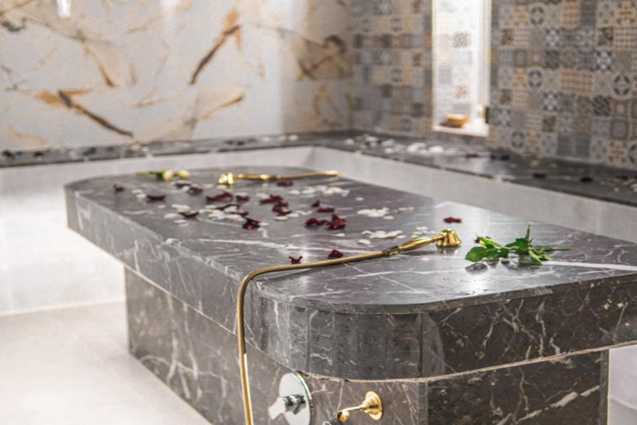 Esperienza romantica in spa con cena al ristorante Chouf L'Or