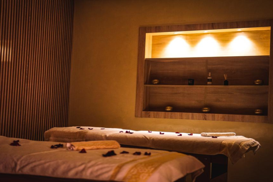 Esperienza romantica in spa con cena al ristorante Chouf L'Or