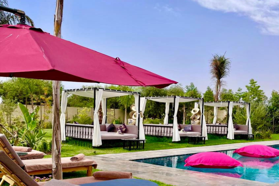 Pass giornaliero per Marrakech con piscina, pranzo e navetta inclusi - Relax