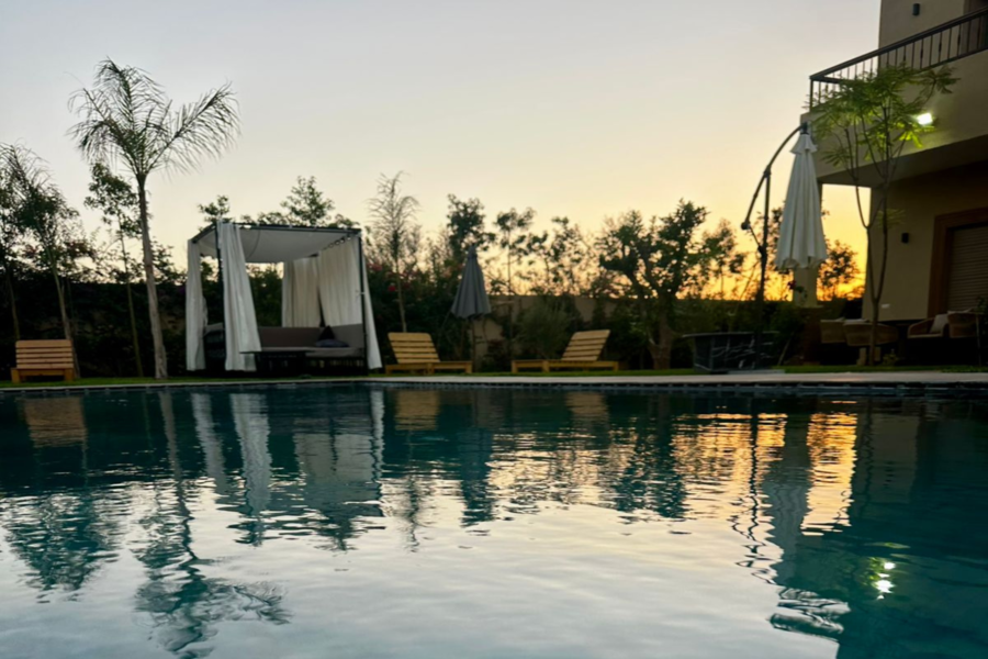 Pass giornaliero per Marrakech con piscina, pranzo e navetta inclusi - Relax