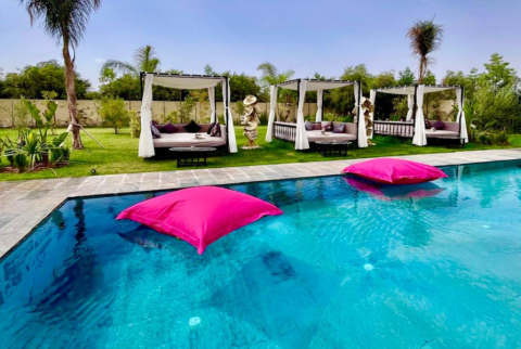 Pass giornaliero per Marrakech con piscina, pranzo e navetta inclusi - Relax