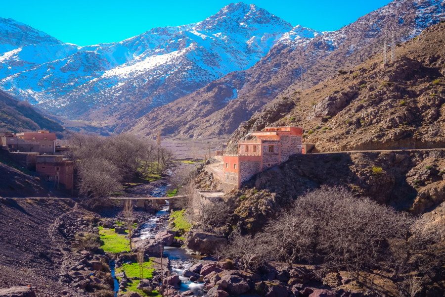 Tour delle montagne dell'Atlante e del deserto di Agafay con pranzo e giro in cammello