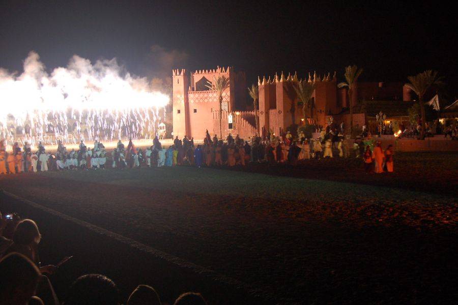 Deliziosa cena con lo storico Fantasia e Dance Show