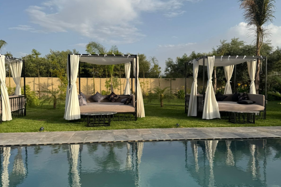 Pass giornaliero per Marrakech con piscina, pranzo e navetta inclusi - Relax
